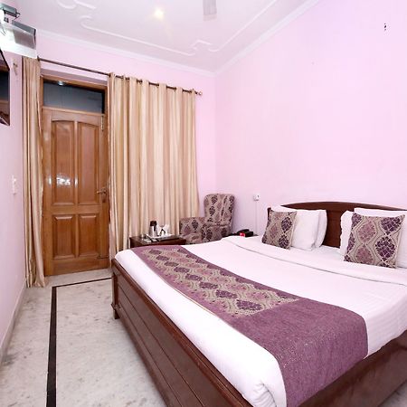 Oyo 6463 Hotel Dove Chandīgarh Esterno foto