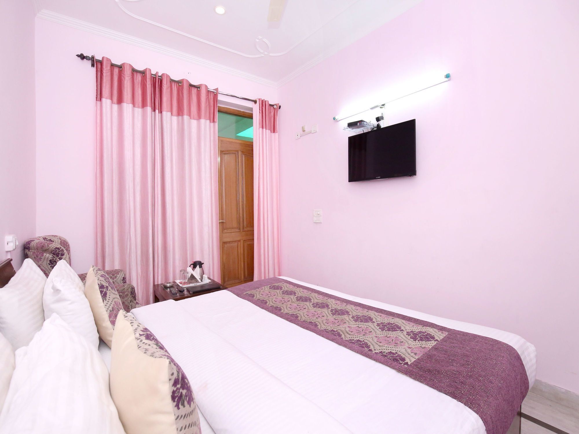 Oyo 6463 Hotel Dove Chandīgarh Esterno foto