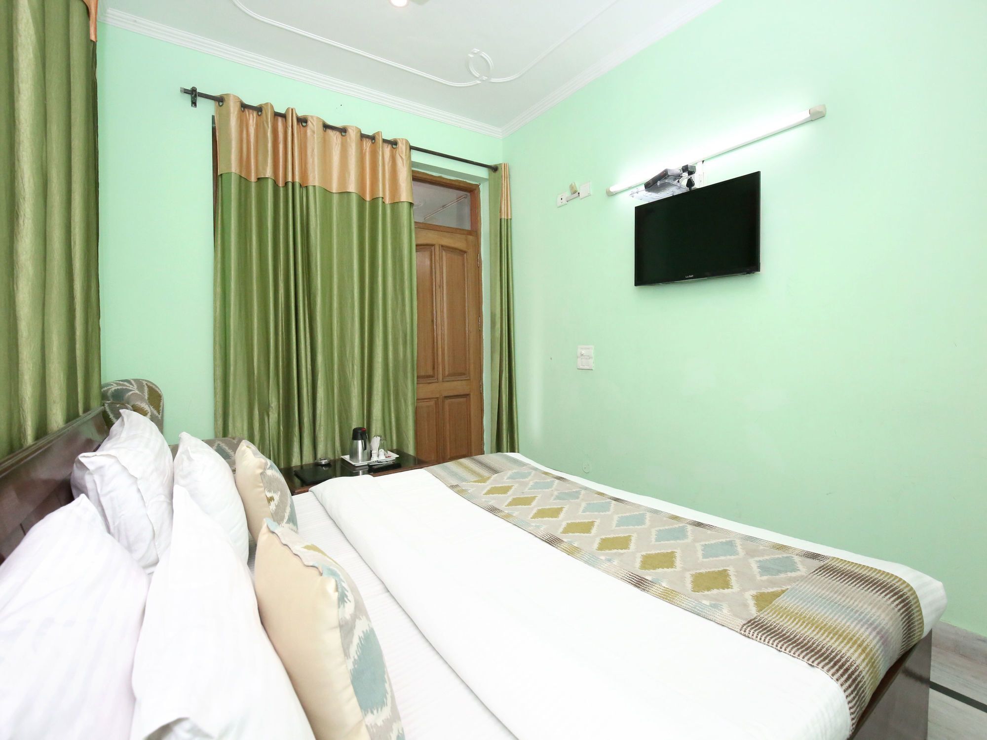 Oyo 6463 Hotel Dove Chandīgarh Esterno foto